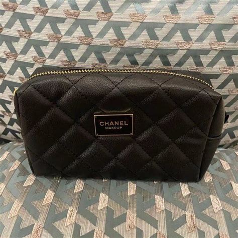 Chanel Make Up Bag Schminktasche Beige Gold Limited Edition .